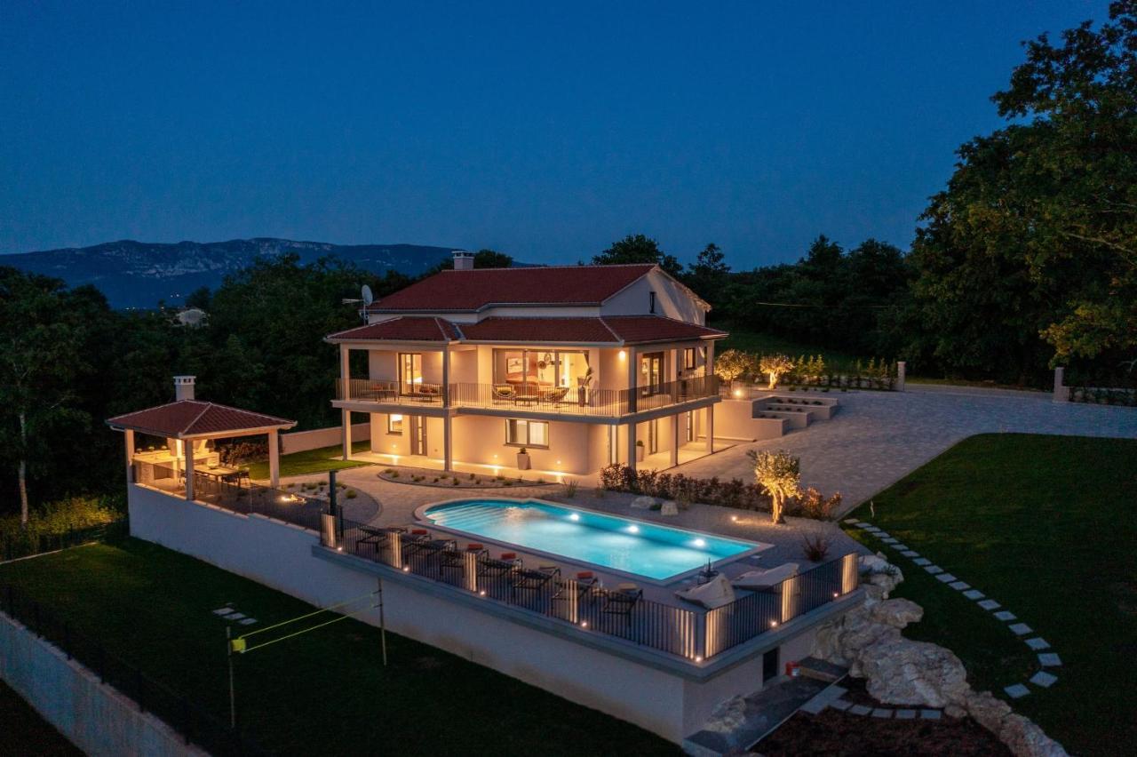 Luxury Villa Santa Cruz With Xl Pool And Jacuzzi Potpićan Extérieur photo