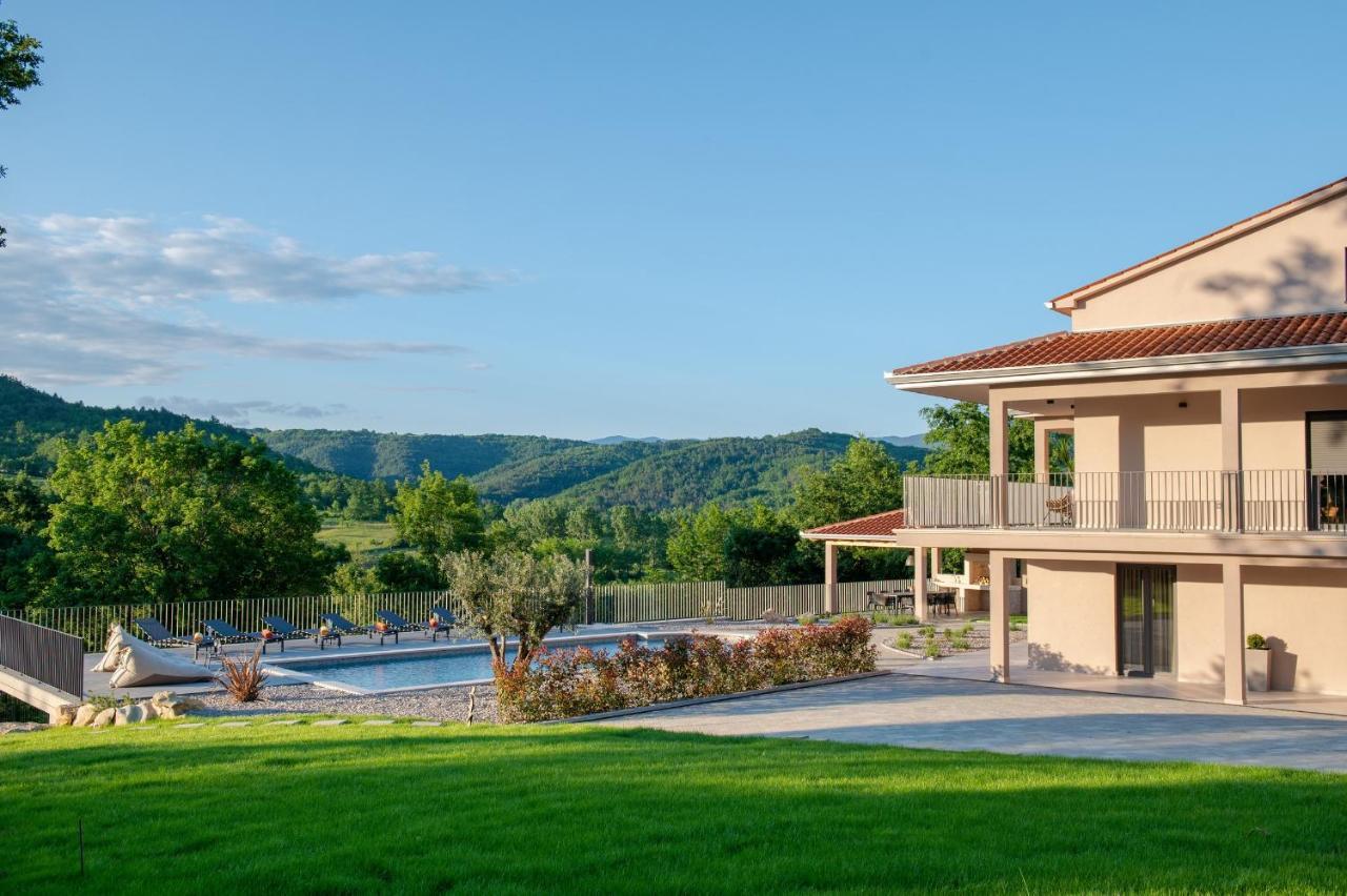Luxury Villa Santa Cruz With Xl Pool And Jacuzzi Potpićan Extérieur photo