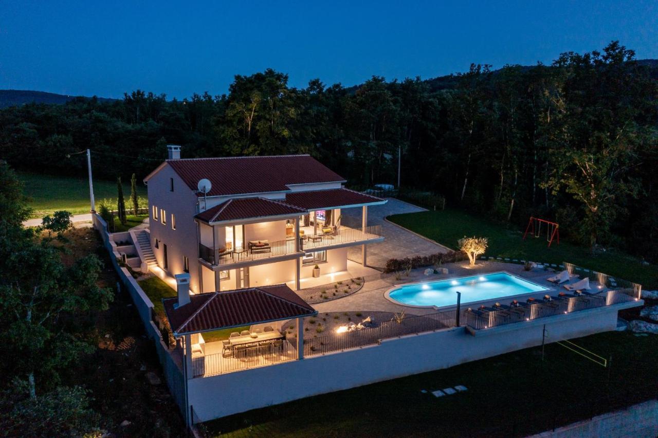 Luxury Villa Santa Cruz With Xl Pool And Jacuzzi Potpićan Extérieur photo